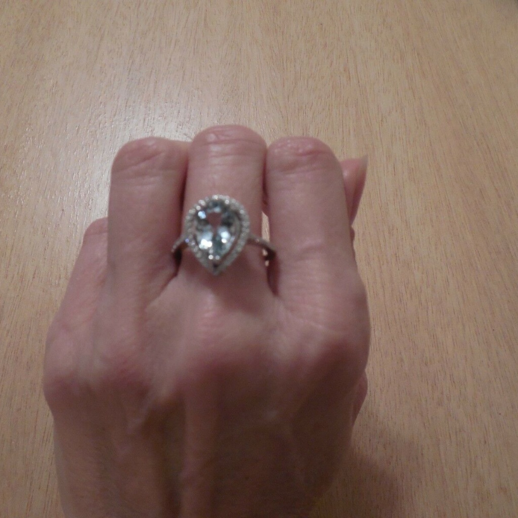 Womens Vintage Beautiful 14kt White Gold 217ct Aquamarine  Diamond Ring Size 7